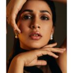 Lavanya Tripathi Instagram – Black is out of
fashion.. said
nobody ever👣
.
.
.

Styled by @jukalker  Styling team @pratimajukalkar 
outfit @abhisheksharmastudio
Earrings @preetimohanjewellery

Photography @eshaangirri