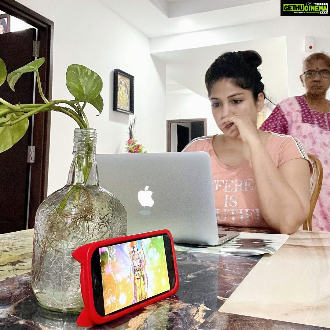 Madhavi Latha Instagram - #good-morning #shubodayam
