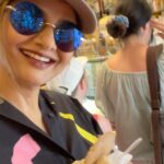 Madhoo Instagram - #dayone HAPPY TIMES WITH FAMILY AND FRIENDS LIKE FAMILY 💓💓💓💓💓 Florence, Italy