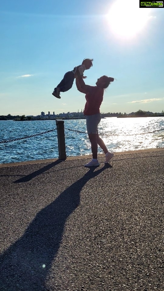 Madhumila Instagram - Siblings ❤️ but I'm not sure who is the eldest ❣️ #saushalove #momdaughtergoals #you&me Kingston, Ontario