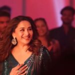 Madhuri Dixit Instagram - बी टी एस 🎞 #TheFameGame #DupattaMera #BTS #Reels #TrendingReels #Thursday #Throwback #ThrowbackThursday