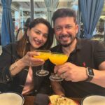 Madhuri Dixit Instagram - Good day, great partner, unforgettable memories ❤️ #Sunday #SundayVibes #SundayScenes #Throwback