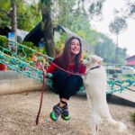 Madhuurima Instagram - Hills ! Breeze ! Hammock and a pup. Cute day spent 💝💝 #vacaymode #vacay #shoot