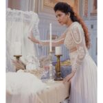Madonna Sebastian Instagram - 𝐕𝐈𝐂𝐓𝐎𝐑𝐈𝐀𝐍 𝐃𝐑𝐄𝐀𝐌𝐒 : A vintage experience Outfits: @labelmdesigners Photography - @shabeerzyed_photography @aneez__azeez Creative direction/ Styling- @rn.rakhi Hair & Make Up : @laxmi_saneesh #vintage #fashion #bridal #victorian #trend