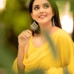 Mahima Nambiar Instagram - A smile is the most beautiful curve on a womans body !! Captured by : @camerasenthil MUA : @jeevithamakeupartistry Wearing : @baisacrafts Organized by : @rrajeshananda #traditional #salwar #happycolor #yellowdress #feelingconfident #smile #shine #actorlife #poser #photoshoot