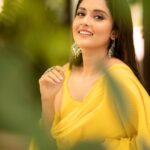 Mahima Nambiar Instagram – A smile is the most beautiful curve on a womans body !!

Captured by : @camerasenthil 
MUA : @jeevithamakeupartistry 
Wearing : @baisacrafts 
Organized by : @rrajeshananda 

#traditional #salwar #happycolor #yellowdress #feelingconfident #smile #shine #actorlife #poser #photoshoot