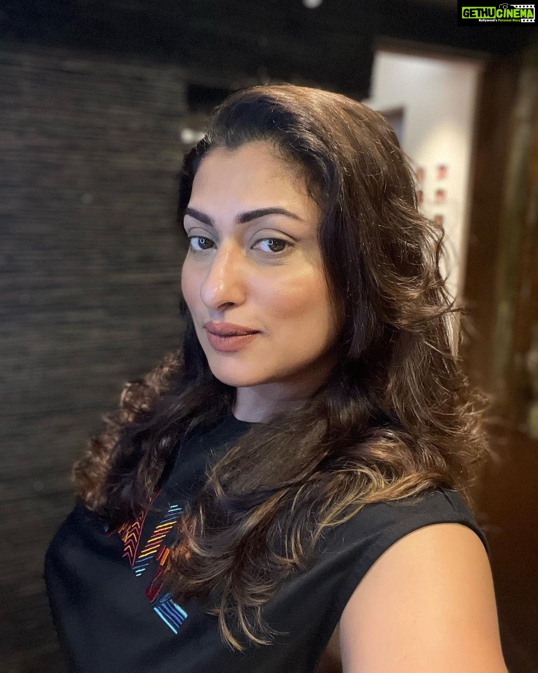 Malavika Instagram - live your faith boldly✨