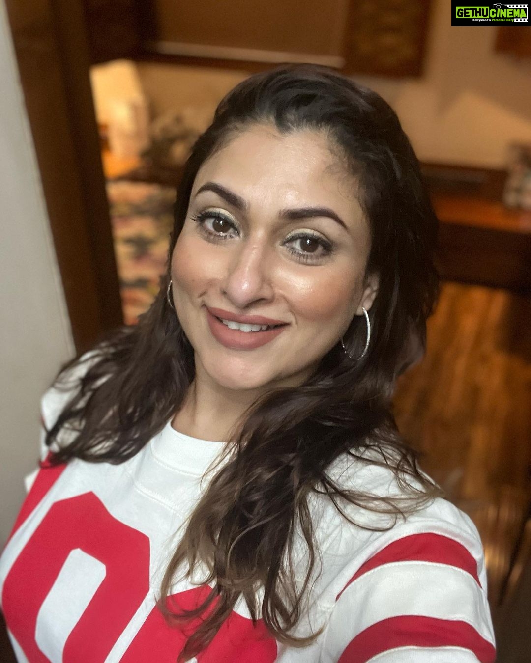 Malavika Instagram - Smiles for miles🥰