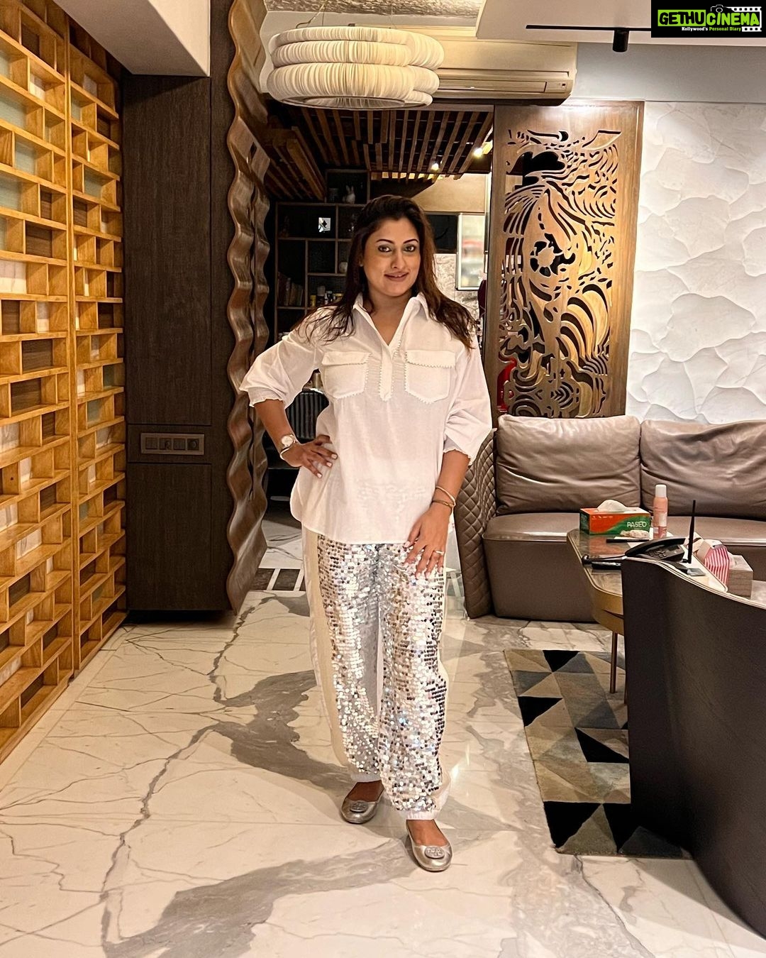 Malavika Instagram - but all the magic I have known, I’ve had to make myself ⚡️