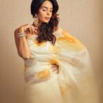 Mallika Sherawat Instagram - Meet Gulabo from #rkrkay . #rkrkay coming to cinemas on July 22 🎬 . Saree @picchika Styled by @stylingvictor @sohail__mughal___ Accessories @jet_gems Clicked by @theguywithacanon @shardultikone ❤️: @ankitaanthony . . . #rk #rkrkay #mallikasherawat #rajatkapoor #bollywood #bollywoodmovies #hindifilms