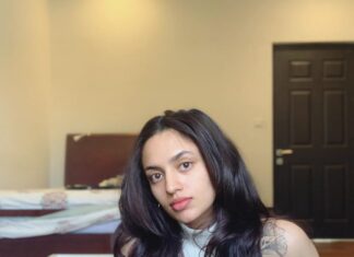 Malvika Nair Instagram -