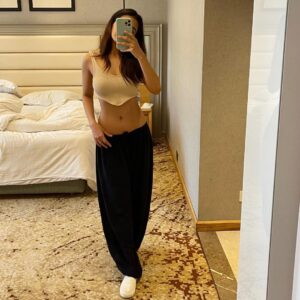 Malvika Sharma Instagram - Mood: Hey Siri, play “Sheila Ki Jawani” 😜😋😛💃🏻