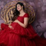 Manali Rathod Instagram - ❤️❤️ My outfit Designer : @you_we_colors_by_lucky Vijjith outfit: @gracenewdesigners Makeup :@makeoversbyhayath Hairstylist: @hair_stylemaker Photography : @cutiepiestories
