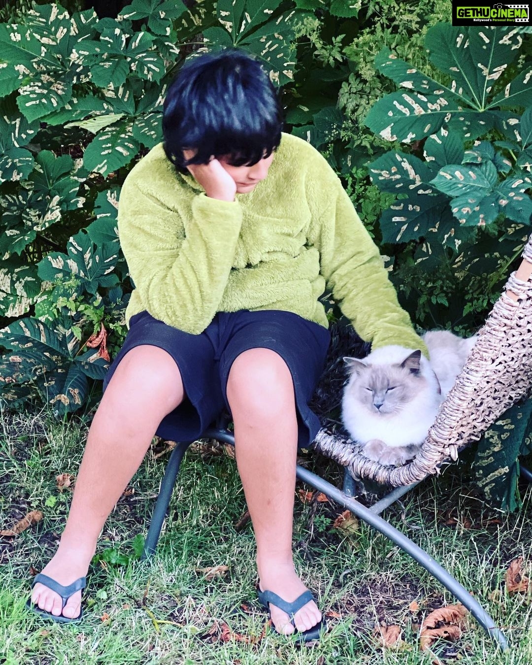 Mandira Bedi Instagram - And that’s how it’s going.. ✨🙏🏽🧿 . . #holiday #vacation #denmark Ollerup, Fyn, Denmark