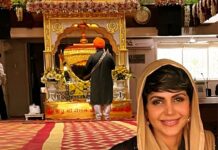Mandira Bedi Instagram - #AkhandPaath ka #Bhog and #Langar .. in Raj’s name.. This morning with the kids and staff at the #Gurudwara 🙏🏽✨#DhanGurunanak #satnamshriwaheguru 🤍🙏🏽 Gurudwara Dhan Pothar Santacruz West