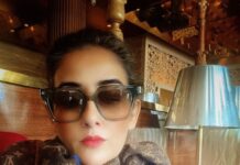 Manisha Koirala Instagram - Early morning flight.. peaceful ❤️❤️❤️ Terminal 2 Chatrapati Shivaji Terminal Mumbai