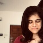 Maya Sundarakrishnan Instagram - #forthejoyofsinging Adjust my konal moonji and sumar singing.