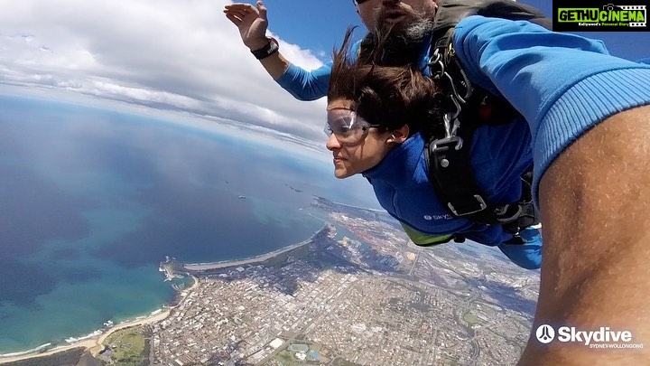 Maya Sundarakrishnan Instagram - I jumped ! My friendship with Mick ,the instructor was quite amazing . We became such good friends during the jump . Some great philosophies were shared , deep conversations about life while jumping off a plane is the best thing that could happen to any one . He let me handle the parachute and we went spinning in the air untill everyone else landed .i told him I’ll never forget him and he called me a liar 😂. Skydiving ✅ #skydivewollongong thank you @aswathyajit ❤️ Wollongong Sky Dive