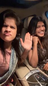 Maya Sundarakrishnan Instagram - Tik tacks with Mois @mayaskrishnan 🥸