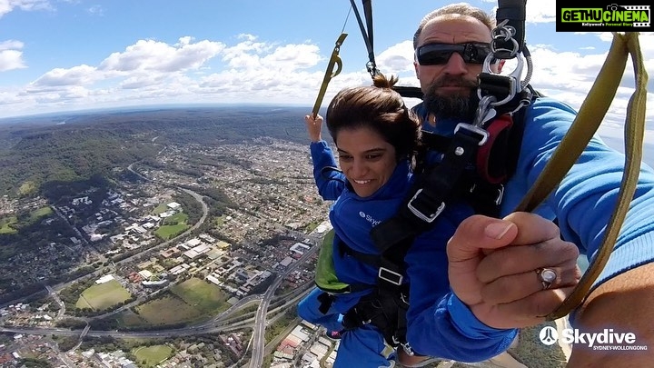 Maya Sundarakrishnan Instagram - I jumped ! My friendship with Mick ,the instructor was quite amazing . We became such good friends during the jump . Some great philosophies were shared , deep conversations about life while jumping off a plane is the best thing that could happen to any one . He let me handle the parachute and we went spinning in the air untill everyone else landed .i told him I’ll never forget him and he called me a liar 😂. Skydiving ✅ #skydivewollongong thank you @aswathyajit ❤️ Wollongong Sky Dive
