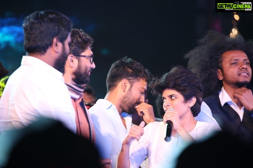 Maya Sundarakrishnan Instagram - Danced in || Vaanam || with the super talented @kalaiyarasanactor A performance based on a true story depicting honour killing . Choreographed by @iamsandy_off Thank you @ranjithpa #jadhigal_illayadi_papa