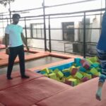 Maya Sundarakrishnan Instagram - Front somersault after 3 years . 💪🏻And I was super glad that I landed perfectly . It was an awesome session . Thanks for pushing me to do it @parkourpaiyan . #swipe⬅️ #coachrocks #gymnast4life #fitnesslove