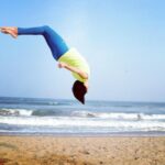 Maya Sundarakrishnan Instagram - One routine from Thiruvanmiyur beach practise. Nothing of this is possible without Coach Raju .. #Sommersault #gymnast #thiruvanmiyurbeach #actor #fitnessgoal
