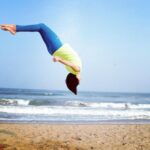 Maya Sundarakrishnan Instagram – One routine from Thiruvanmiyur beach practise. 
Nothing of this is possible without Coach Raju .. #Sommersault #gymnast  #thiruvanmiyurbeach
#actor #fitnessgoal