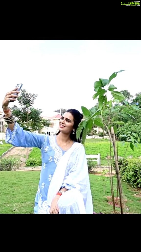 Meenakshi Dixit Instagram - I have accepted the #GreenindiaChallenge from #mpsantoshtrs garu and I have planted saplings at JubileeHills. I request all my fans and friends to participate in this challenge to control global warming… 🌱 #mpsantoshgreenchallenge #savesoil #plants #greenary #savetheplanet #gogreen #meenakshidixit #instagood #reelsinstagram #reelitfeelit #trendingreels