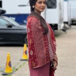 Meera Chopra Instagram - Those clouds behind me!! @kinjalghone ur becoming as good as @gajinaath. Proud of u! London, Unιted Kingdom