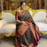 Meghana Raj Instagram - Gilded ✨ . . Makeup by @makeover_by_viswa . . Hairstyling by @makeover_by_raghu_nagaraj_n . . Styling by @harshithareddy_stylebook