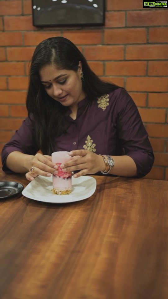 Meghana Raj Instagram - Hey guys, did you know that the famous Kerala based juice and dessert brand, FRUITBAE - @Fruit_bae is now open at 3 places in Bangalore (Koramangala, HSR Layout and Global Mall) making it a total of 28 outlets across South India? The trending Berry up, their signature dessert, is a combination of In-house Berry Puree made with real Raspberry/ Blueberry/ Blackberry/ Strawberry, Fruit Yogurt, Muesli and Ice cream. Fruit shots, a complete refreshing healthy choice, are pure fruit juice served in shot glasses without adding water or sugar. I also tried their signature Fruit Pafe, suggested by my dear friend Ahaana. It’s a perfect combination of fresh seasonal fruits, fruit yogurt and muesli. Totally loved it 😍 And finally, their Russian honey cake 😍 Something very unique and new to my taste buds! So, bookmark these locations: Jyoti Nivas College road, Koramangala. 14th Main, HSR Layout. and Lulu Global Mall’s Food court. Try and share your feedback :)