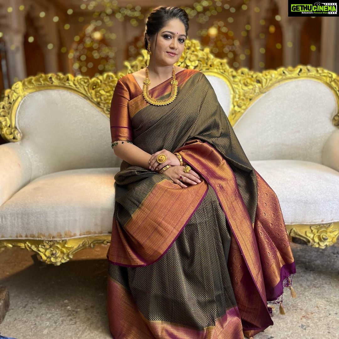 Meghana Raj Instagram - Gilded ✨ . . Makeup by @makeover_by_viswa . . Hairstyling by @makeover_by_raghu_nagaraj_n . . Styling by @harshithareddy_stylebook