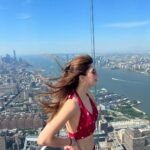 Mehrene Kaur Pirzada Instagram - New York you beauty 😍 The Edge, New York