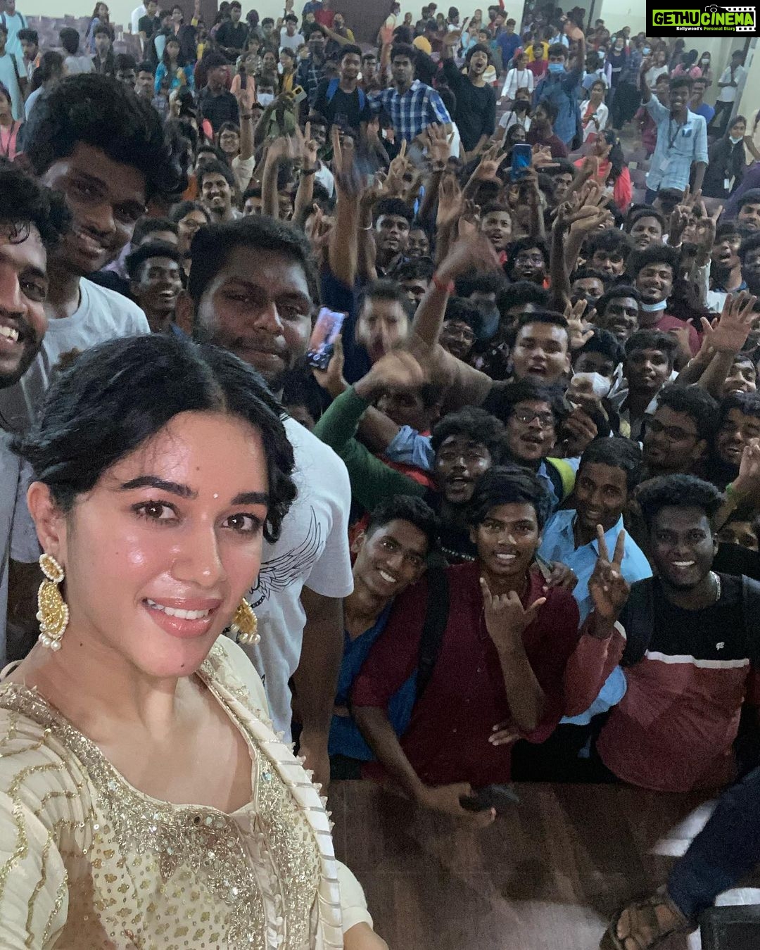 Mirnalini Ravi Instagram - Thank you #madraschristiancollege ❤️for having me So grateful for all that love & overwhelming response 🥲🙏 Sending you all my heartfelt gratitude ♥️ Madras Christian College
