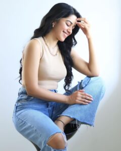 Mirnalini Ravi Instagram - A Friday PhotoDump ⚡️

Pc @varuun.jpg
@mk_retoucher