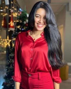Mirnalini Ravi Instagram - Merry Christmas 🎄 Avartana