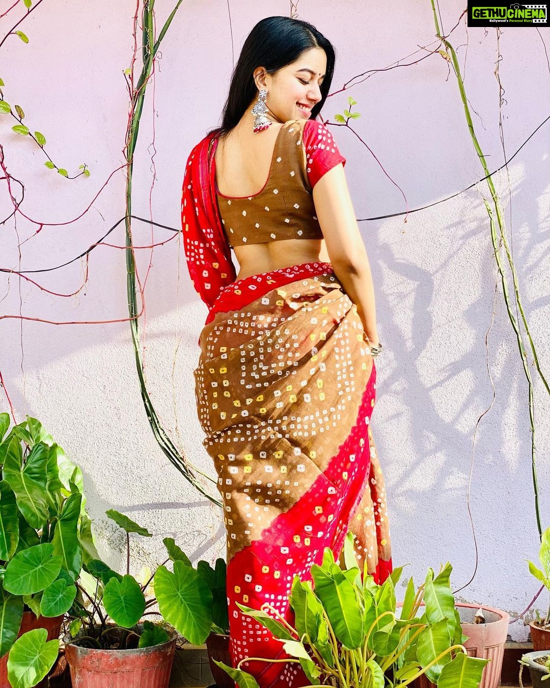 Mirnalini Ravi Instagram - #Photodump ❤️🔥