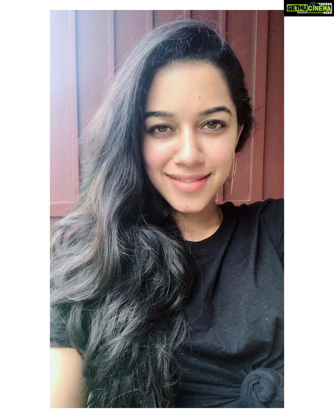 Mirnalini Ravi Instagram - eid mubarak 🌙