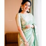 Mirnalini Ravi Instagram - Saree kinda day that was 🌸 #stylewithnava @navadevi.rajkumar Wearing @izhai_thestore Mua @anushyaa_mua Accessories @rimliboutique Pc @theshaadistories