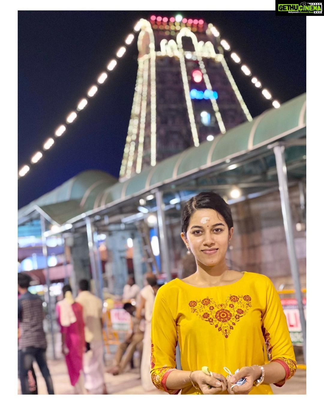 Mirnalini Ravi Instagram - When in chennai 🤗🙏 Kabaliswarar Temple Mylapore