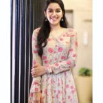 Mirnalini Ravi Instagram - Back to saying STAY HOME STAY SAFE 🏡 #stylebynava #stylewithnava Wearing @magizham_boutique Mua @anushyaa_mua Pc @parvathamsuhasphotography Stylist @navadevi.rajkumar 🏆❤️
