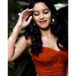 Mirnalini Ravi Instagram - You know the “MOOD” already 🍊 #BURNTORANGE . . . . MUA @nabeelooolala_makeup PC @vjwesley