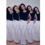 Mirnalini Ravi Instagram - Me Dancing with my squad 💃🏻 #quarantinelife