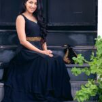 Mirnalini Ravi Instagram - Me on my stairs to happiness 😂 Pc @vijayvendhan
