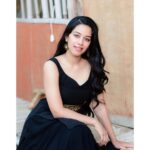 Mirnalini Ravi Instagram - Smile never goes out of style 🤗 PC @madhu_india_photography Wearing @archana.karthick Styling @ashez_0112 Hairstyling @samkumr