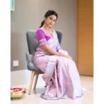 Mirnalini Ravi Instagram - Her love was like lavender, delicate & Melancholy💜 Pc @rahulravindran @mithunksairam Mua @bohobeautybydivya Hair by @vidhyamakeoverartistry Blouse by @archana.karthick Saree by @pashudh Jewels from @mspinkpantherjewel Styled by @ashez_0112 💋