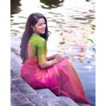 Mirnalini Ravi Instagram - Just my usual smile 😬🌈✨ Pc @vijayvendhan