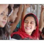 Mirnalini Ravi Instagram - Here comes “SANA”🧕🏻 from #CHAMPION⚽️ ! #manathinsaalayil video out on YouTube 🥰