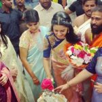 Mirnalini Ravi Instagram - Extremely happy to open @klm_fashionmall at Boduppal 💓 KEEP LOVING MORE 💕 #klmfashionmall Hairstyle by @hair_stylist_anji Makeup by @ramkrishna.jana1234567 Styled by @raji.raaga09 🥰